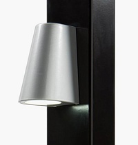 Купить Элегантное LED-освещение Locinox (Бельгия) TRICONE для ворот, цвета zilver и 9005 (черный) в Батайске